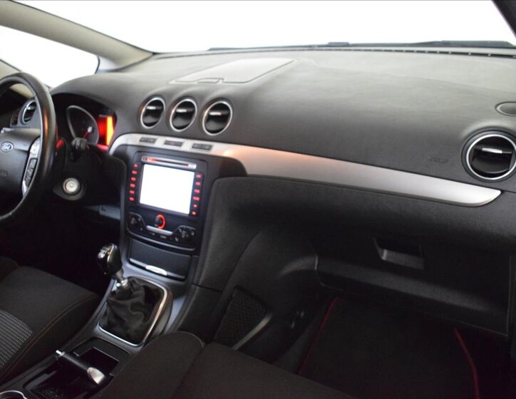 Ford S-MAX MPV 1,6 l 118 kw