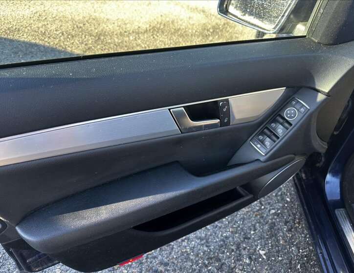 Mercedes-Benz Třídy C Kombi 2,1 l 100 kw