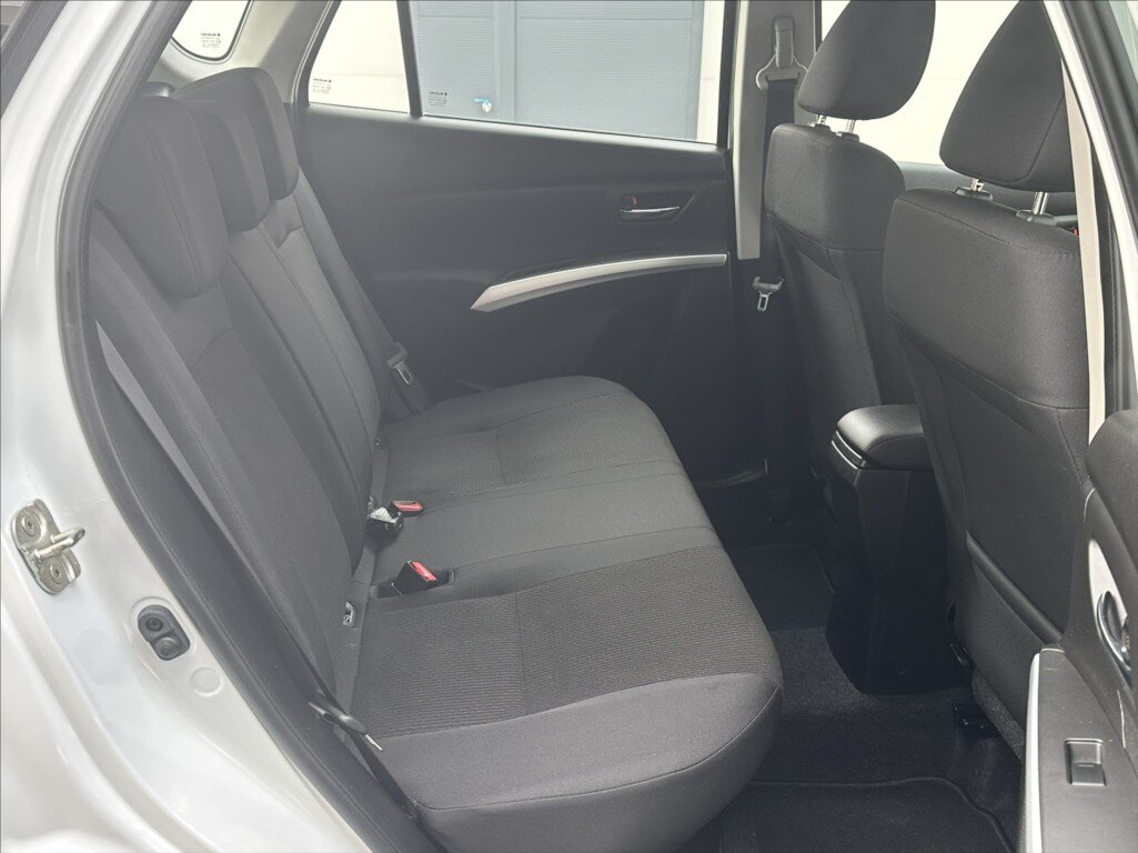 Suzuki S-Cross Hatchback 998,0 82 kw