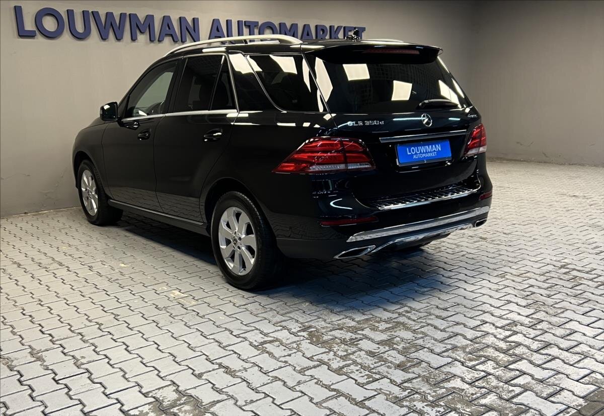 Mercedes-Benz GLE SUV / Terénní 3,0 l 190 kw