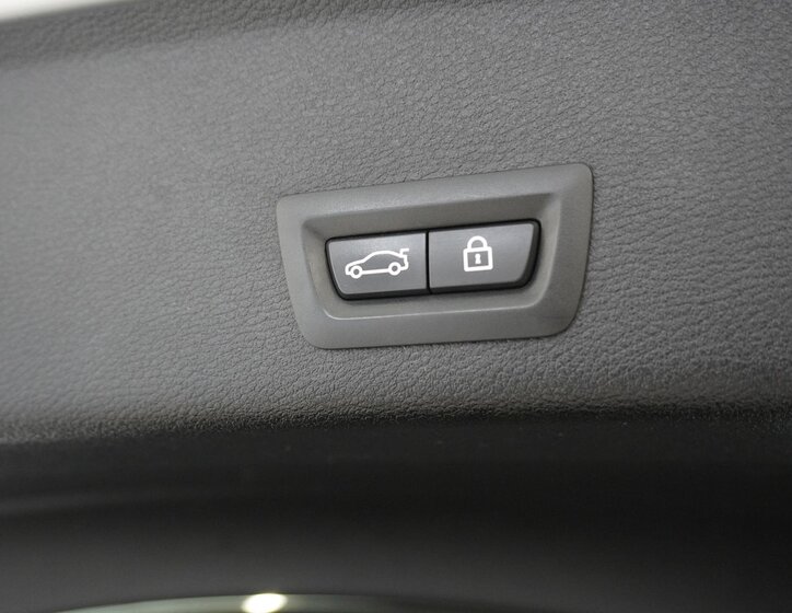 BMW X4 SUV / Terénní 3,0 l 230 kw