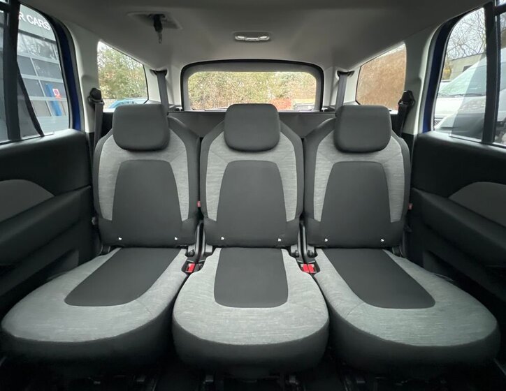 Citroën Grand C4 Picasso MPV 1,2 l 96 kw