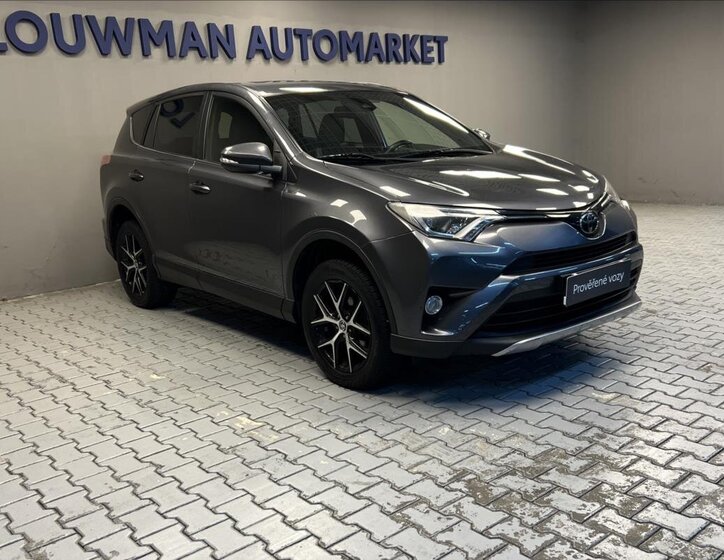Toyota RAV4 SUV 2,0 l 112 kw
