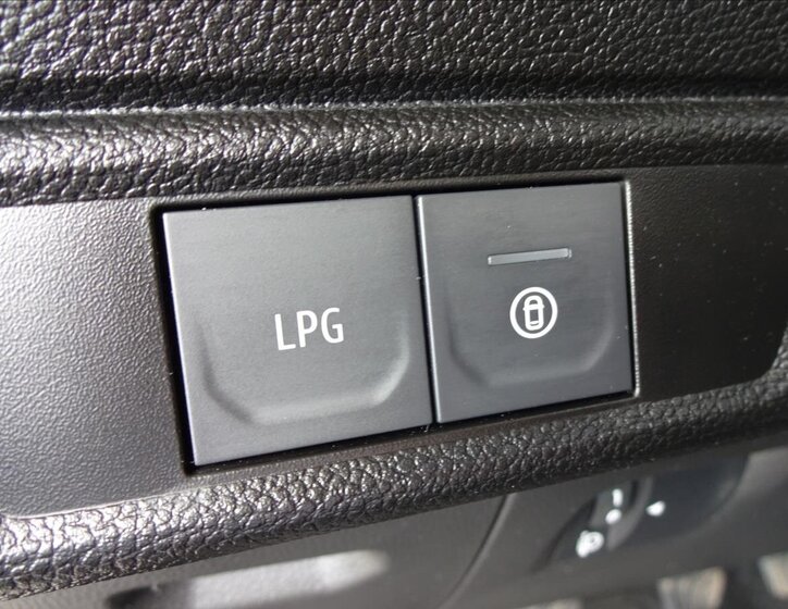 Dacia Sandero Hatchback 999,0 67 kw