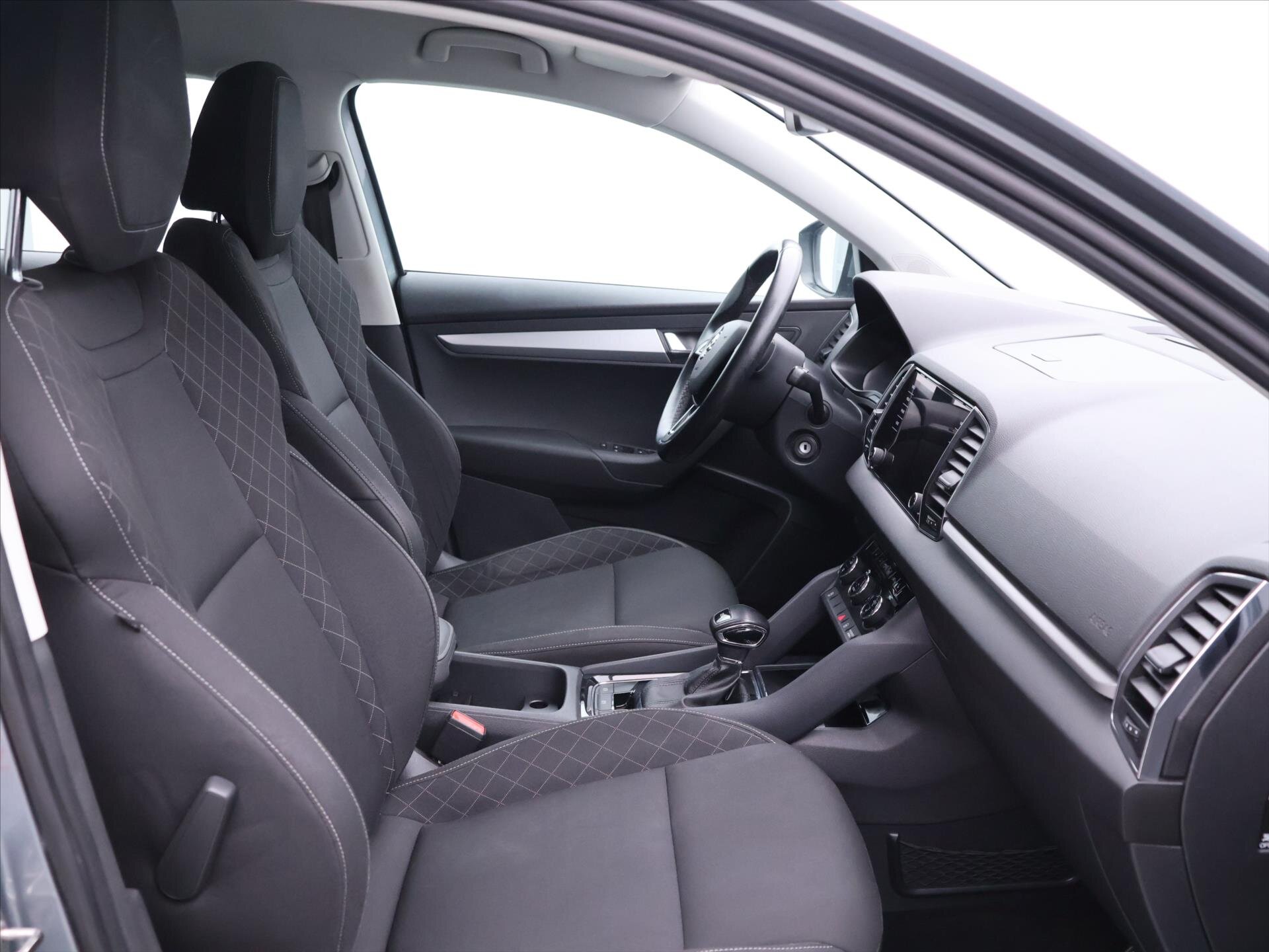 Škoda Karoq SUV / Terénní 1,5 l 110 kw