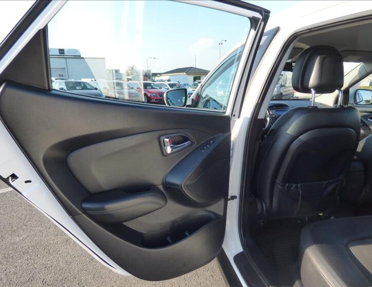 Hyundai ix35 SUV / Terénní 1,6 l 99 kw