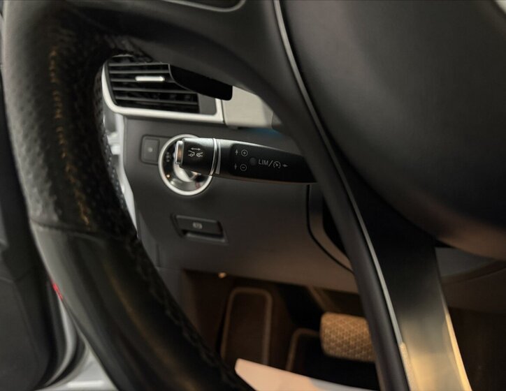 Mercedes-Benz GLE SUV / Terénní 4,7 l 335 kw