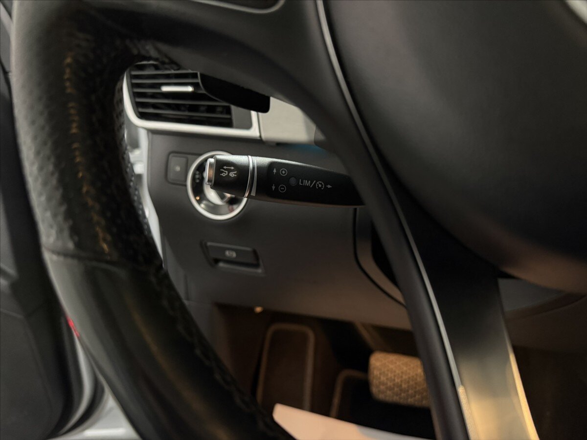 Mercedes-Benz GLE SUV / Terénní 4,7 l 335 kw