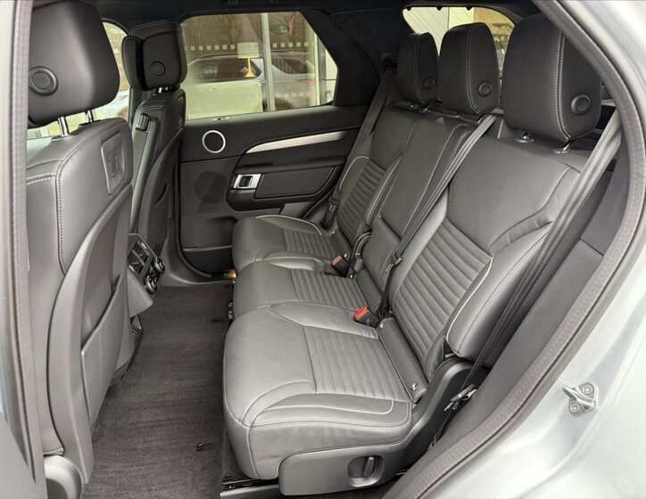 Land Rover Discovery SUV 3,0 l 184 kw