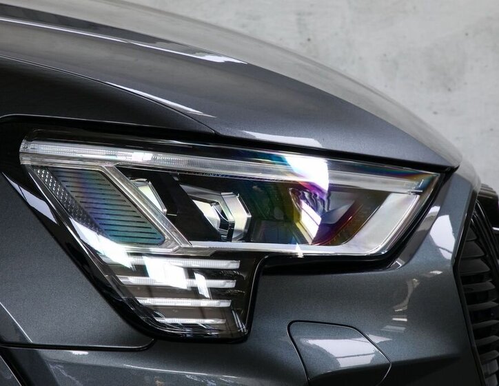 Audi e-tron SUV / Terénní 0,0 300 kw