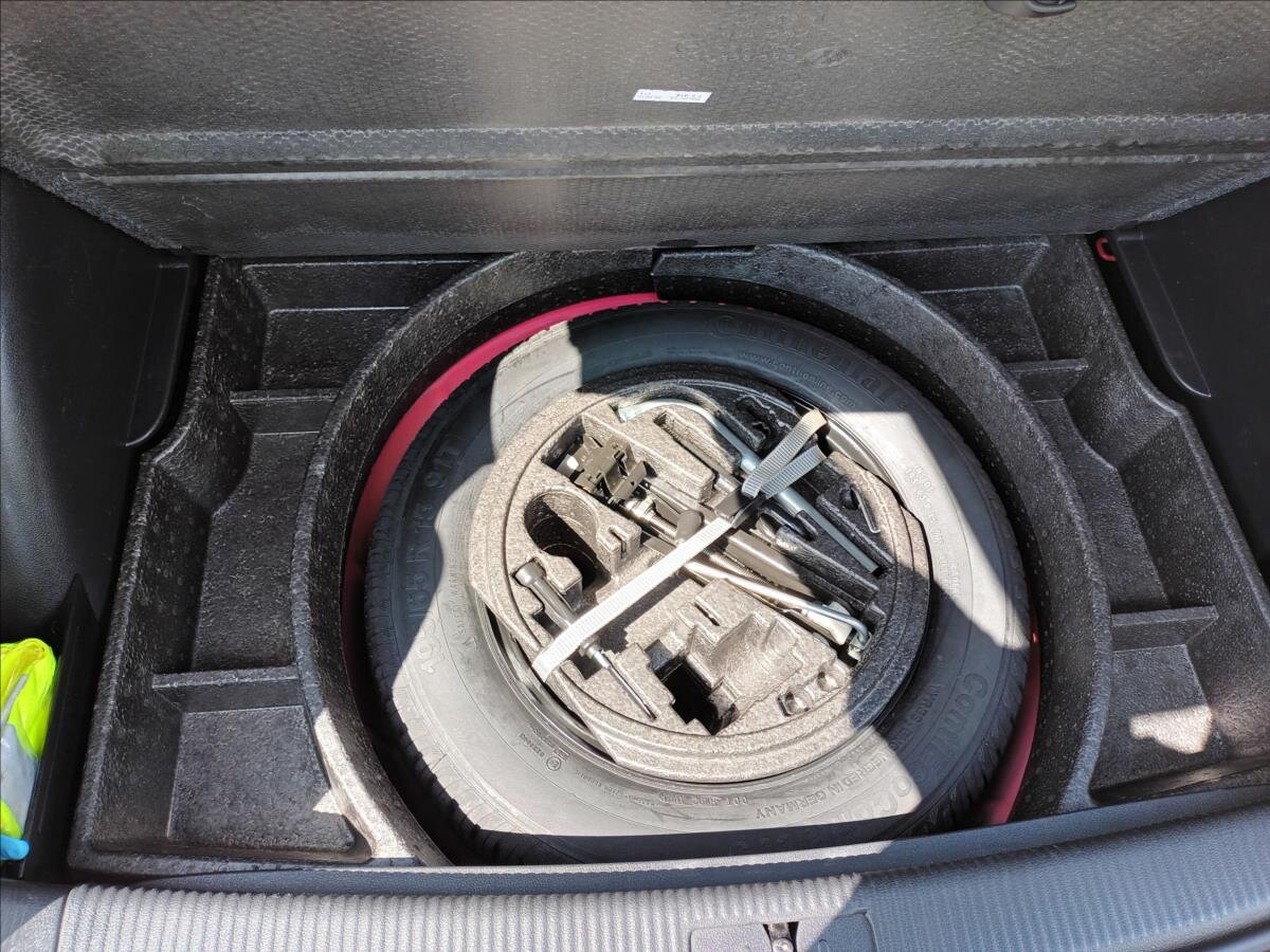 Volkswagen Golf Plus Kombi 1,6 l 66 kw