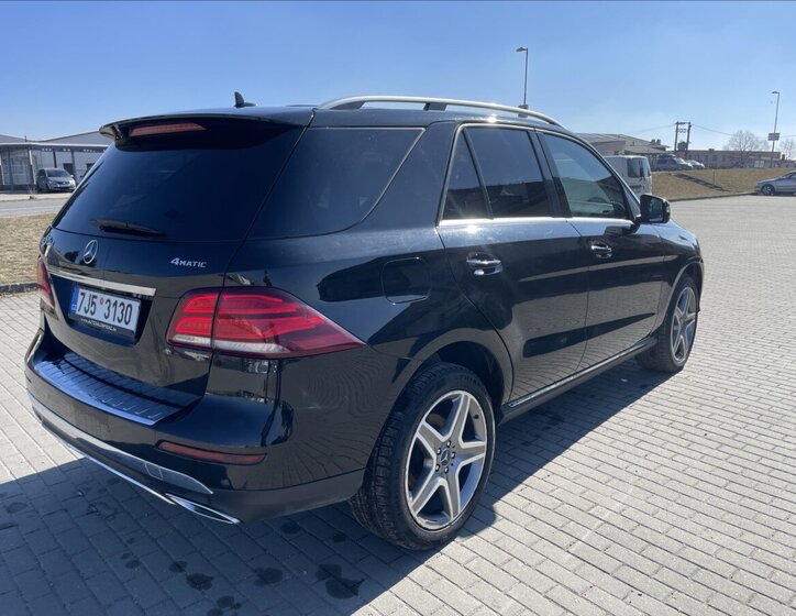 Mercedes-Benz GLE SUV / Terénní 3,0 l 190 kw