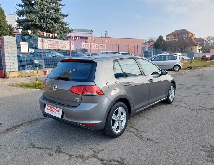 Volkswagen Golf Hatchback 1,2 l 81 kw