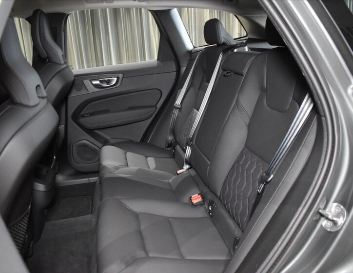 Volvo XC60 SUV / Terénní 2,0 l 184 kw