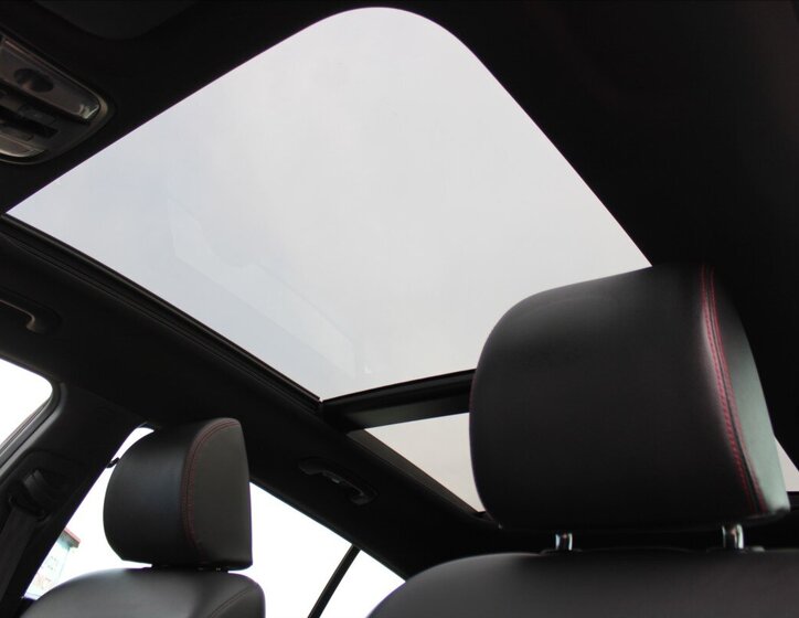 KIA Sportage SUV / Terénní 2,0 l 136 kw