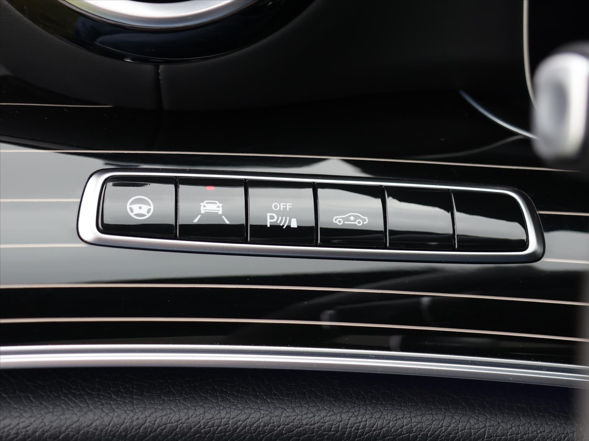 Mercedes-Benz Třídy E Sedan 4,0 l 450 kw