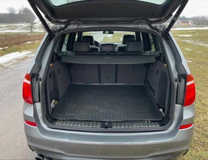 BMW X3 Kombi 3,0 l 190 kw