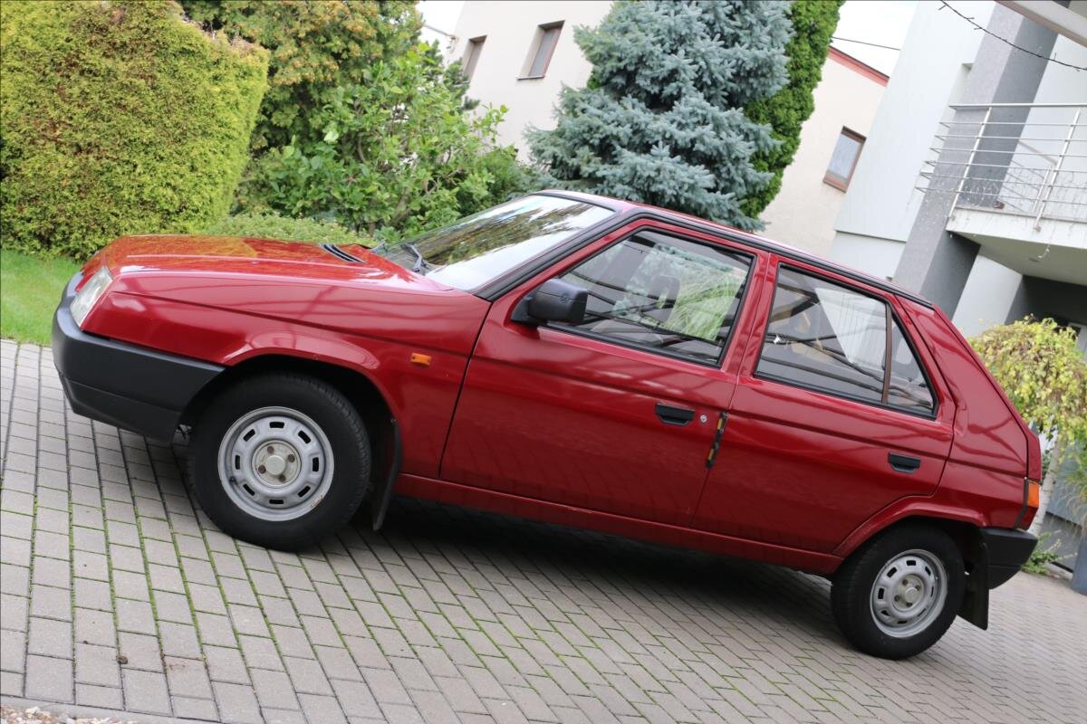 Škoda Favorit Hatchback 1,3 l 46 kw