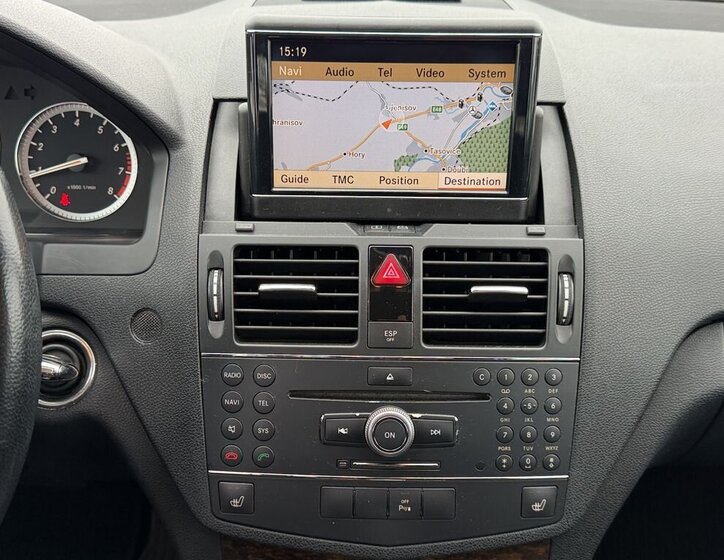 Mercedes-Benz Třídy C Sedan 1,8 l 135 kw