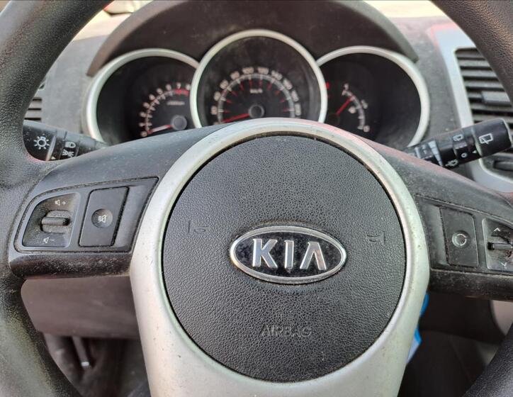 KIA Venga 26