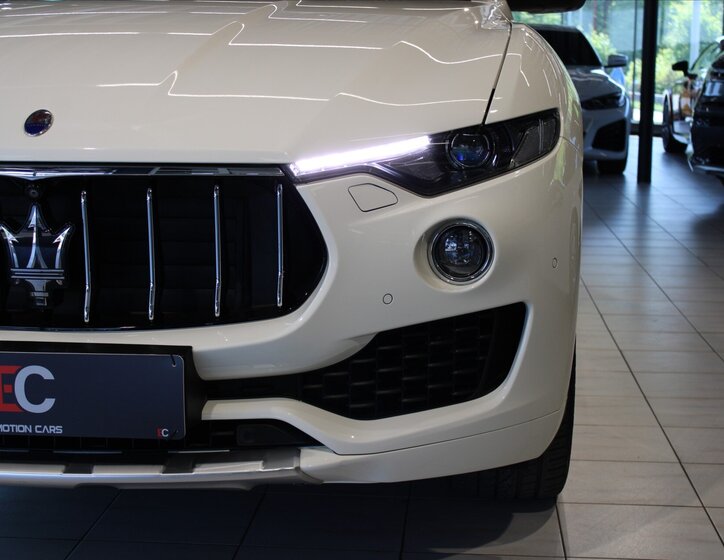 Maserati Levante SUV / Terénní 3,0 l 316 kw