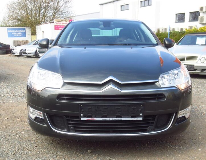 Citroën C5 Sedan / Limuzína 2,0 l 103 kw