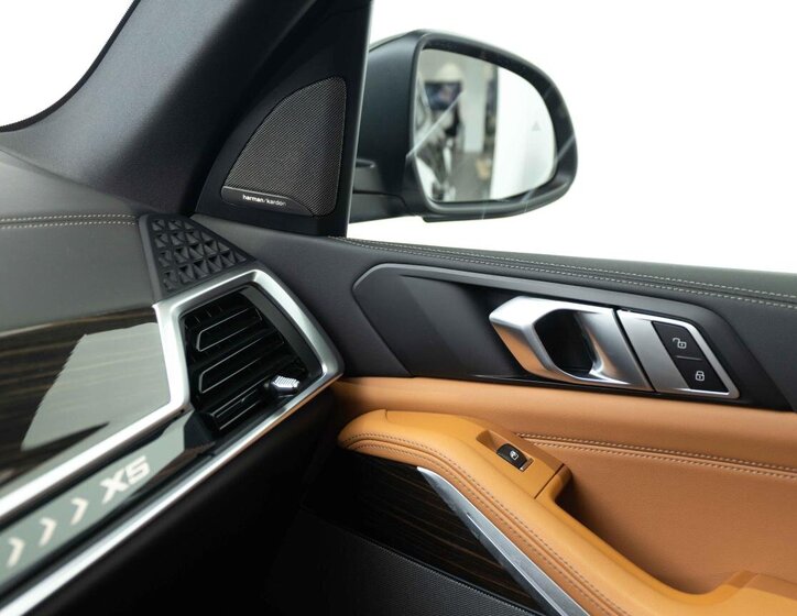 BMW X5 SUV 3,0 l 219 kw