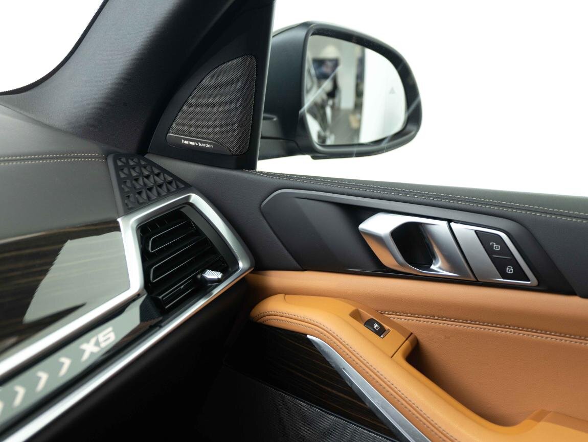 BMW X5 SUV 3,0 l 219 kw