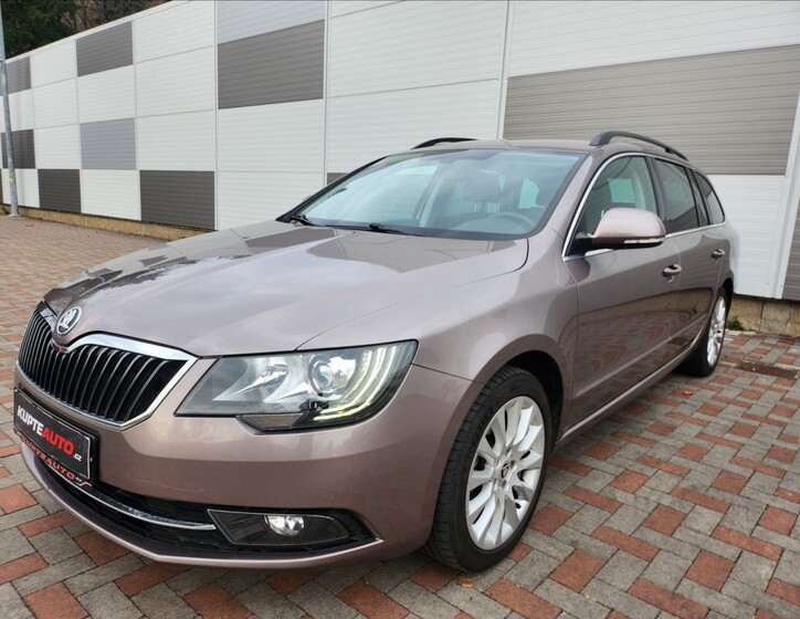 Škoda Superb 1