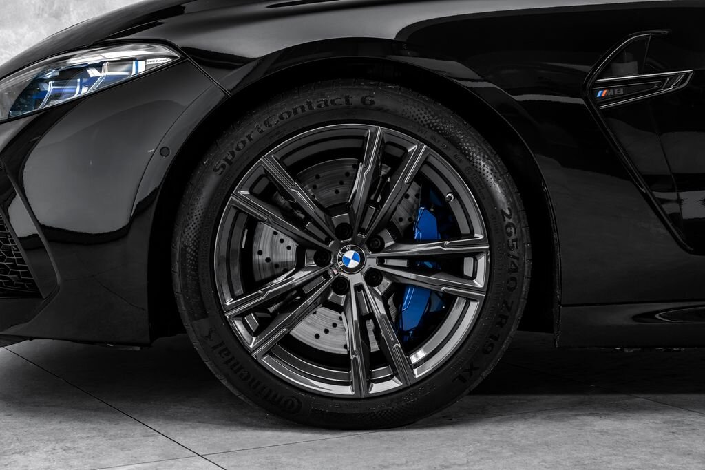 BMW M8 Kupé 4,4 l 460 kw