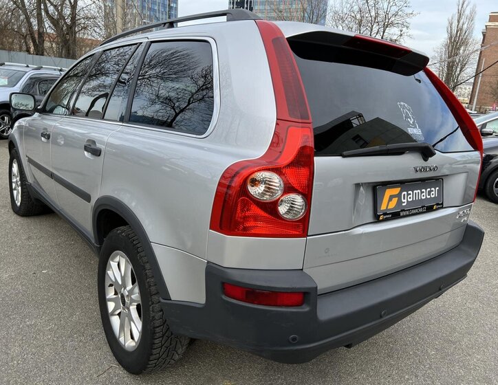 Volvo XC90 SUV 2,4 l 120 kw