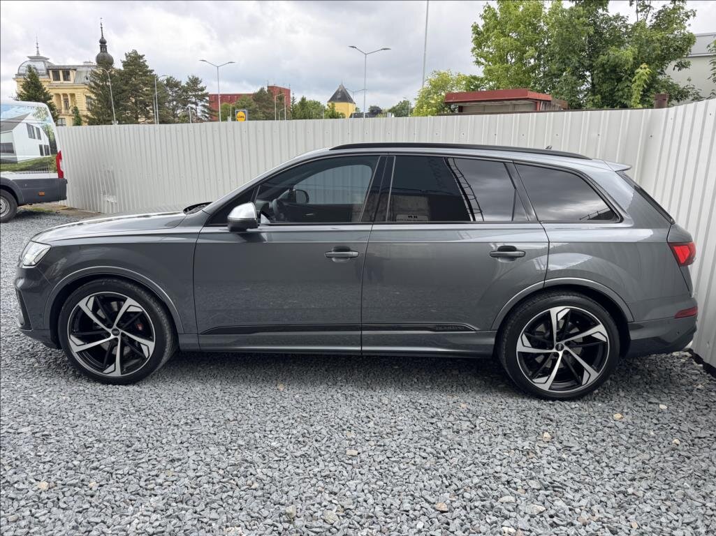 Audi SQ7 Kombi 4,0 l 320 kw