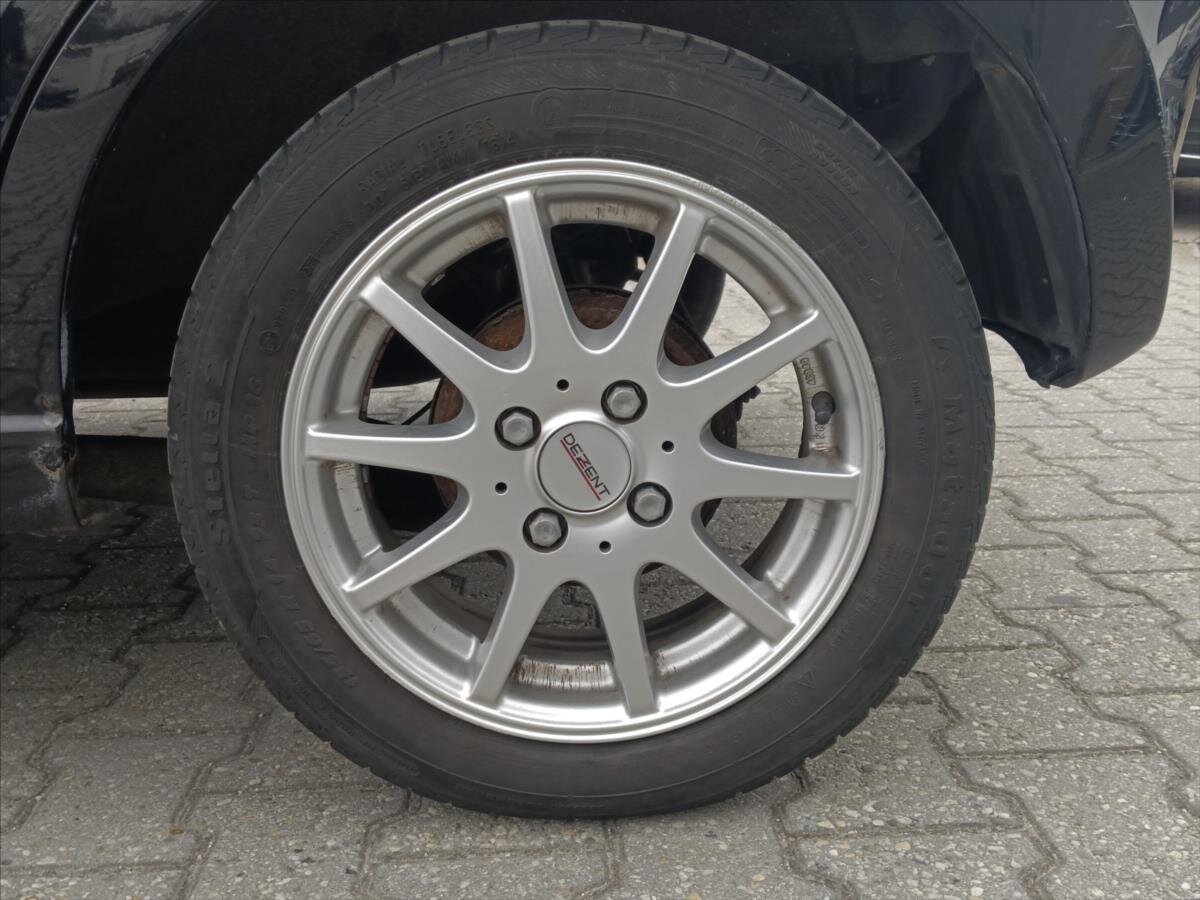 Suzuki Alto Hatchback 996,0 50 kw