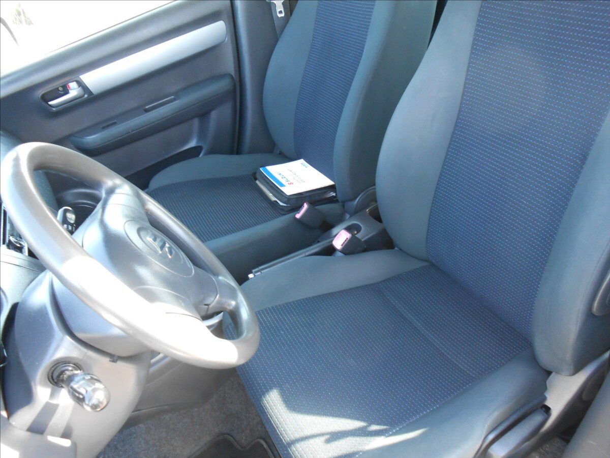 Suzuki Swift Hatchback 1,3 l 67 kw