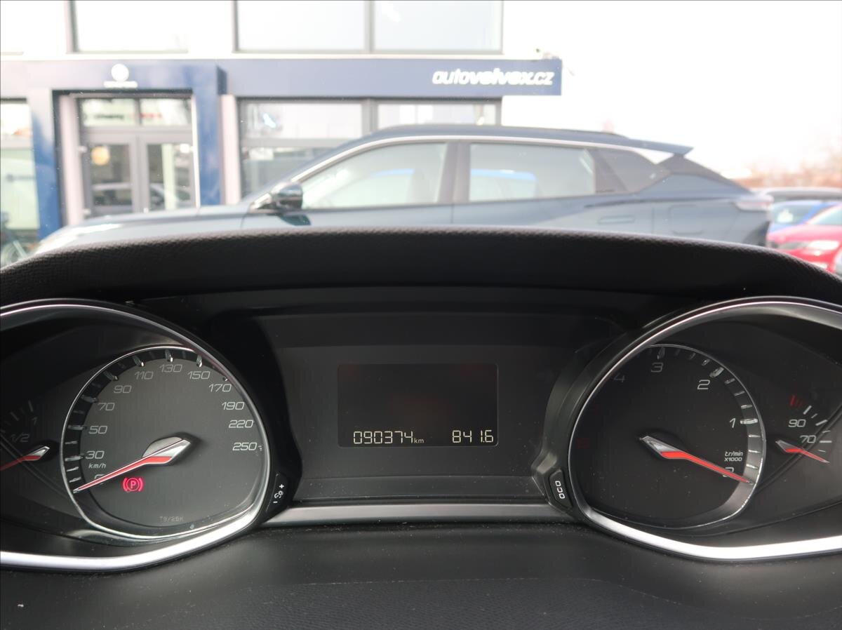 Peugeot 308 Kombi 2,0 l 110 kw