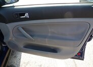 Volkswagen Passat Kombi 1,6 l 74 kw