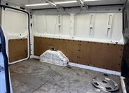 Ford Transit Skříň 2,2 l 74 kw