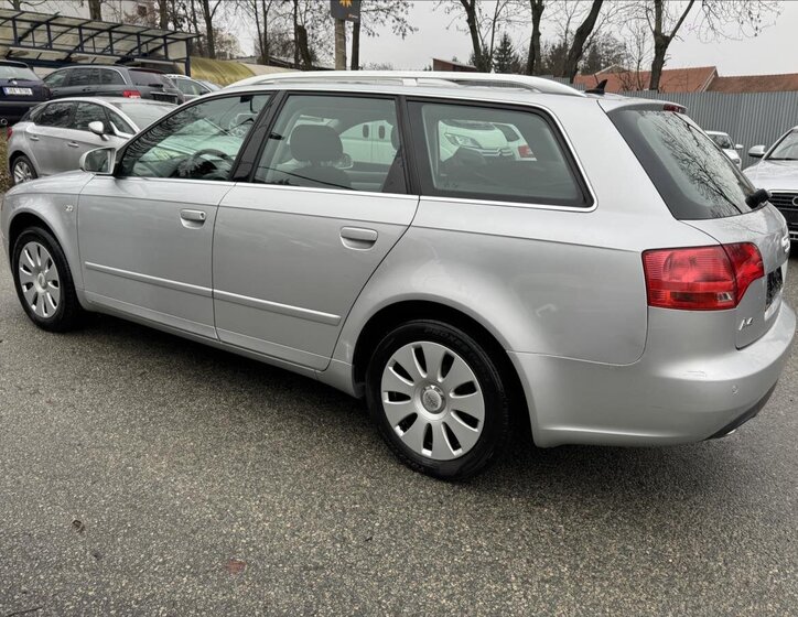 Audi A4 Kombi 2,0 l 103 kw