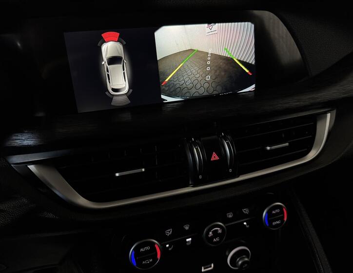 Alfa Romeo Stelvio 35