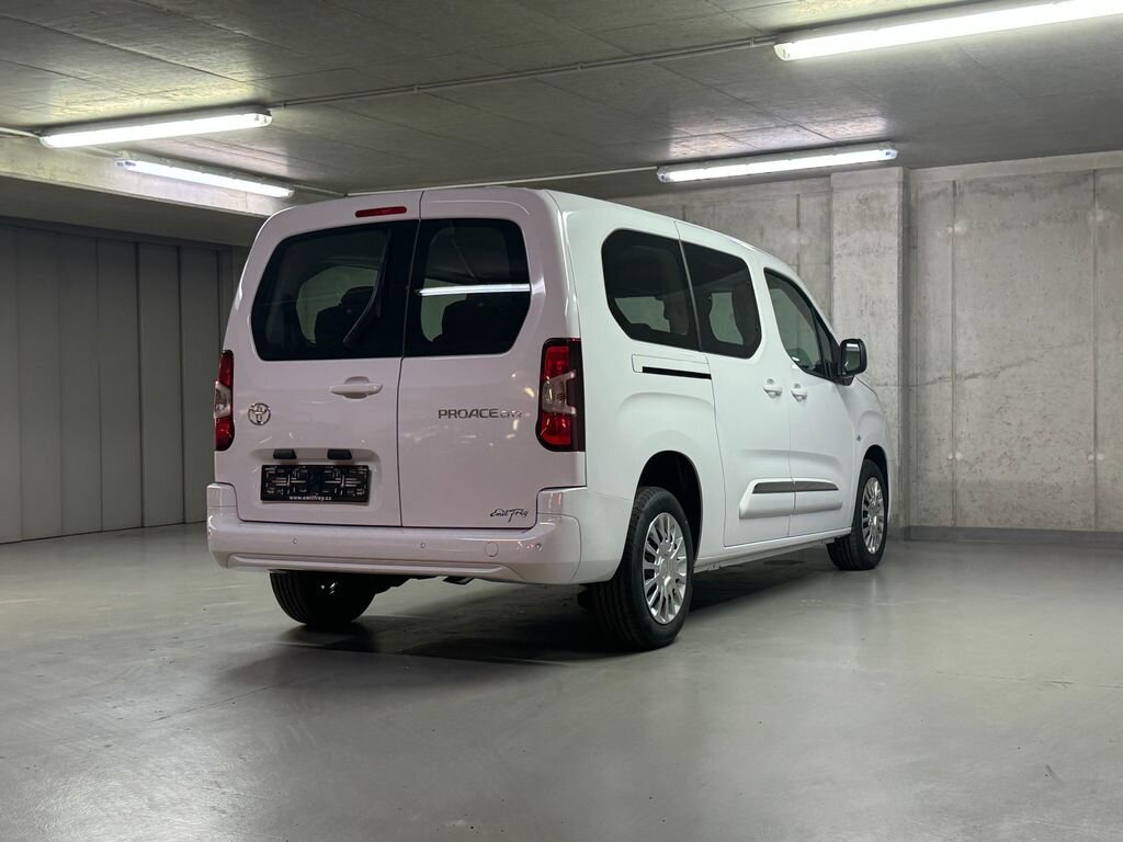 Toyota ProAce City Verso MPV 1,5 l 96 kw