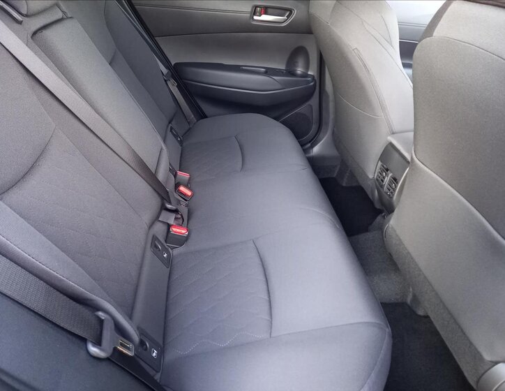 Toyota Corolla Cross SUV 1,8 l 70 kw