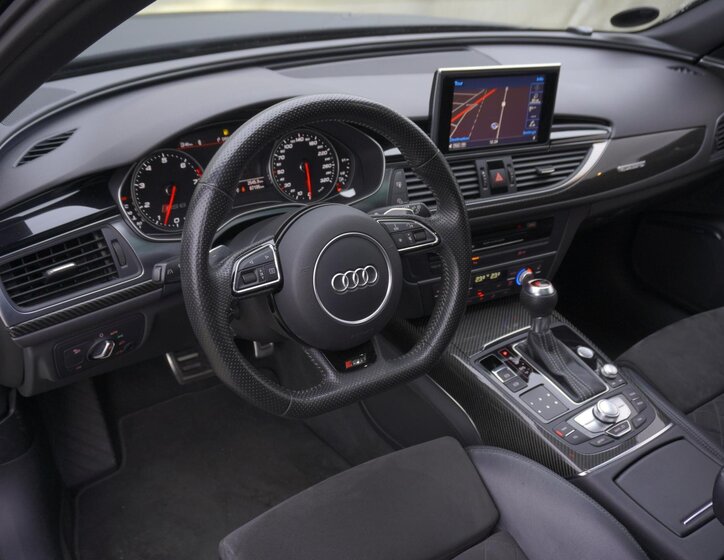 Audi RS 6 Hatchback 4,0 l 412 kw