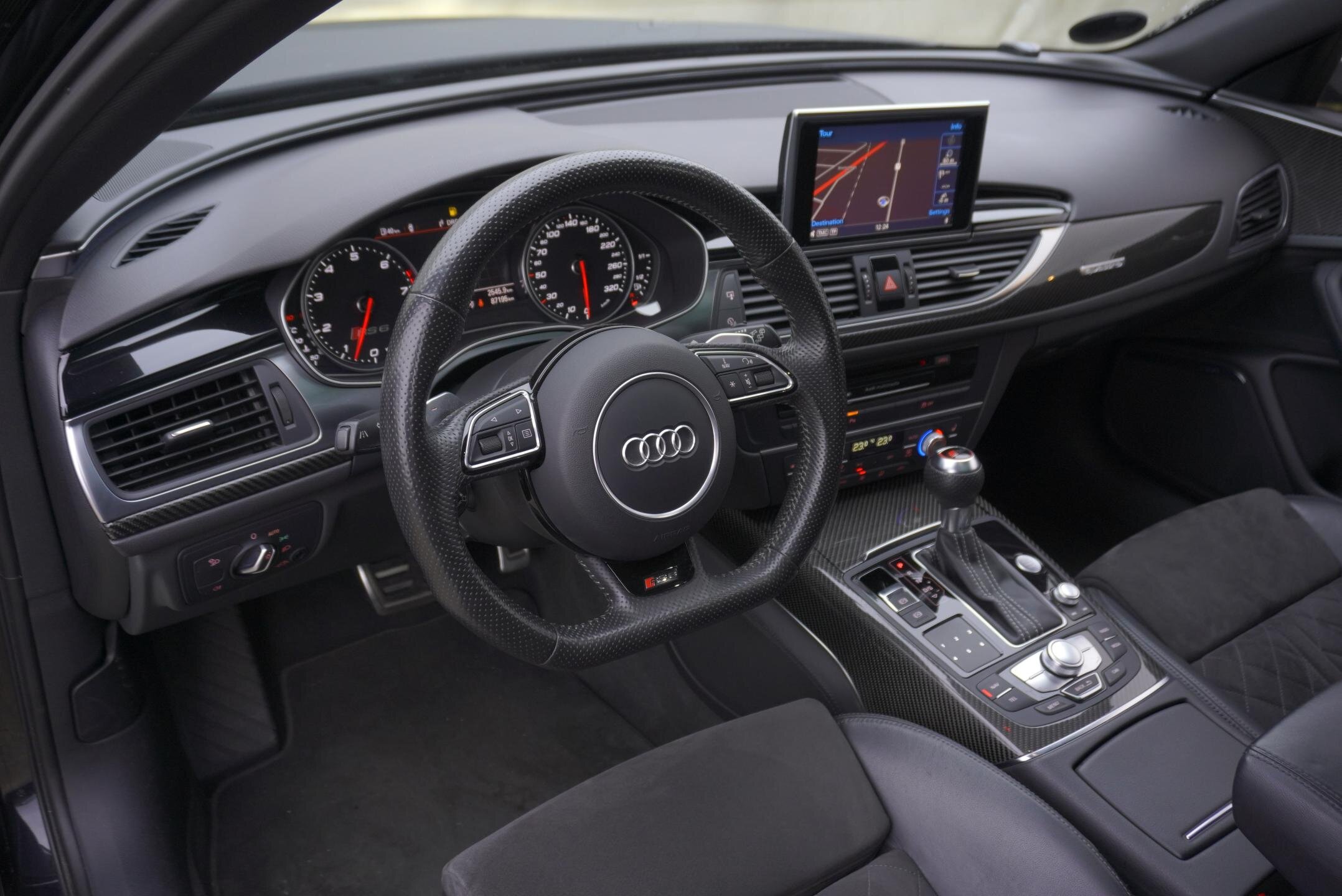 Audi RS 6 Hatchback 4,0 l 412 kw