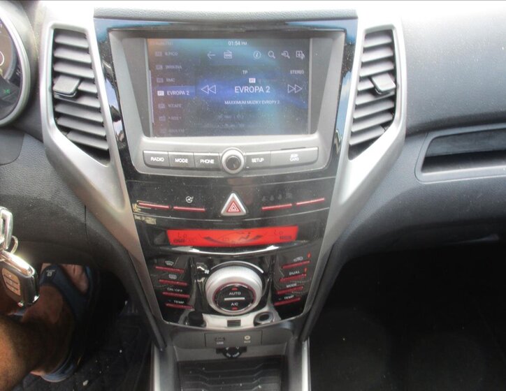 SsangYong Tivoli Hatchback 1,6 l 85 kw