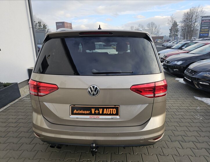 Volkswagen Touran Kombi 1,4 l 110 kw