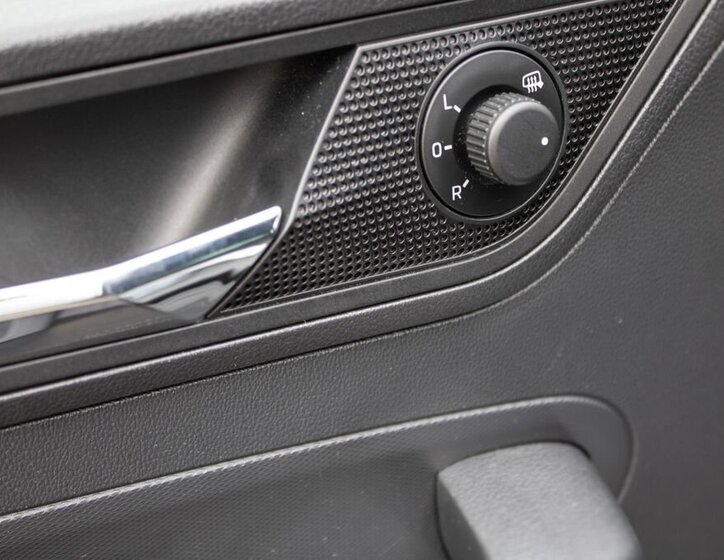 Škoda Rapid Sedan / Limuzína 999,0 81 kw