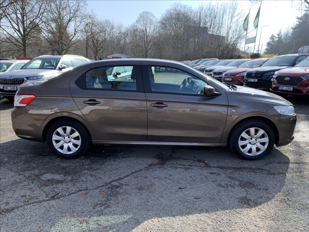 Peugeot 301 Sedan 1,6 l 85 kw