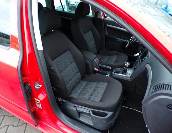 Škoda Octavia Kombi 2,0 l 103 kw