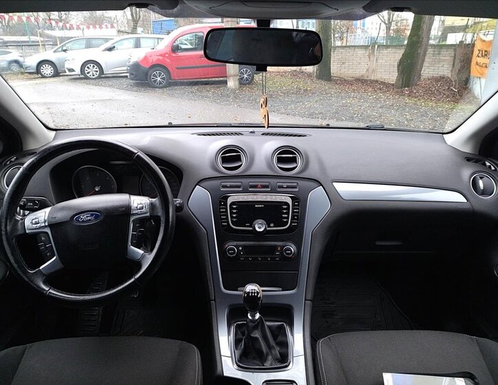 Ford Mondeo Hatchback 1,6 l 85 kw