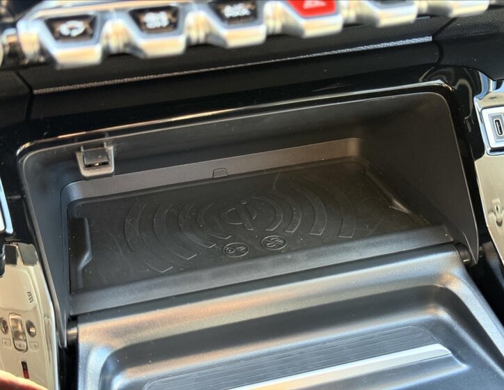 Peugeot 208 Hatchback 1,2 l 74 kw